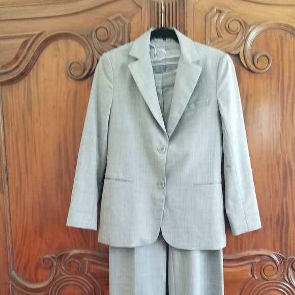Theory Jackets & Blazers - Theory Gray Pant Suit size 8